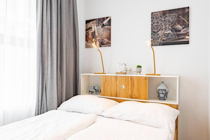 Budget Rooms West With Shared Kitchen Viena Exterior foto