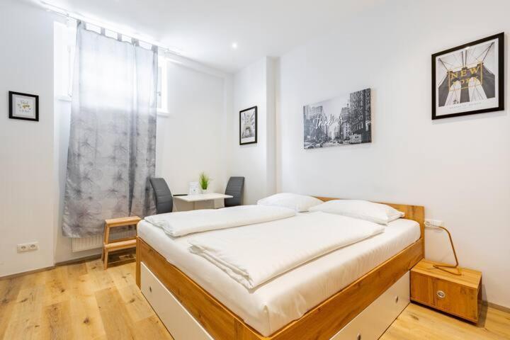 Budget Rooms West With Shared Kitchen Viena Exterior foto