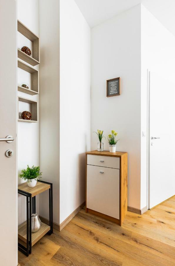 Budget Rooms West With Shared Kitchen Viena Exterior foto