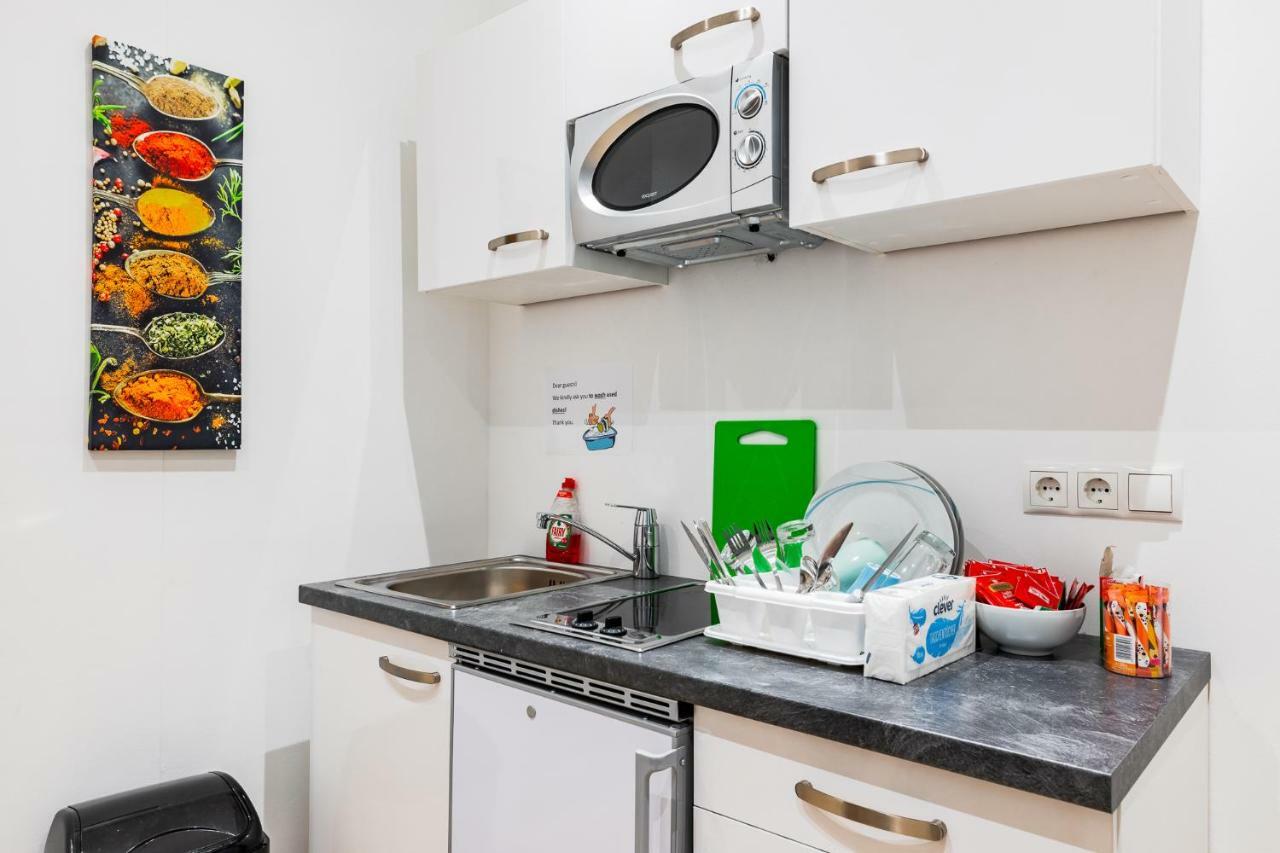 Budget Rooms West With Shared Kitchen Viena Exterior foto